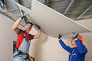 10 Étapes à suivre pour poser un plafond correctement à Montazeau